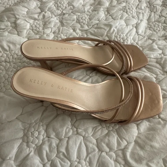 Kelly & Katie Metallic Rose Gold Strappy Slide Heels - Picture 5 of 6